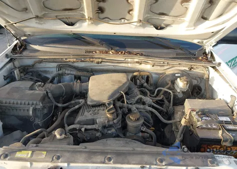 2014 Toyota Tacoma из США, поврежденный, VIN 5TFNX4CN9EX033593